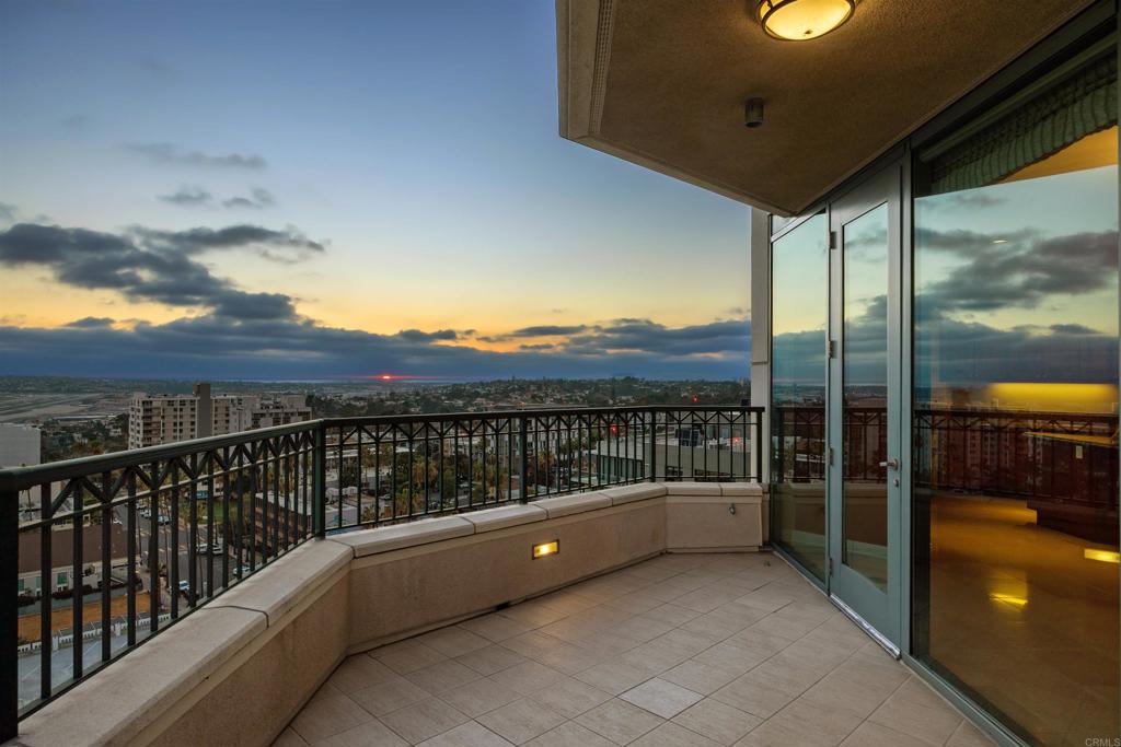 2500 6th Avenue Penthouse 3 Property Photo 29