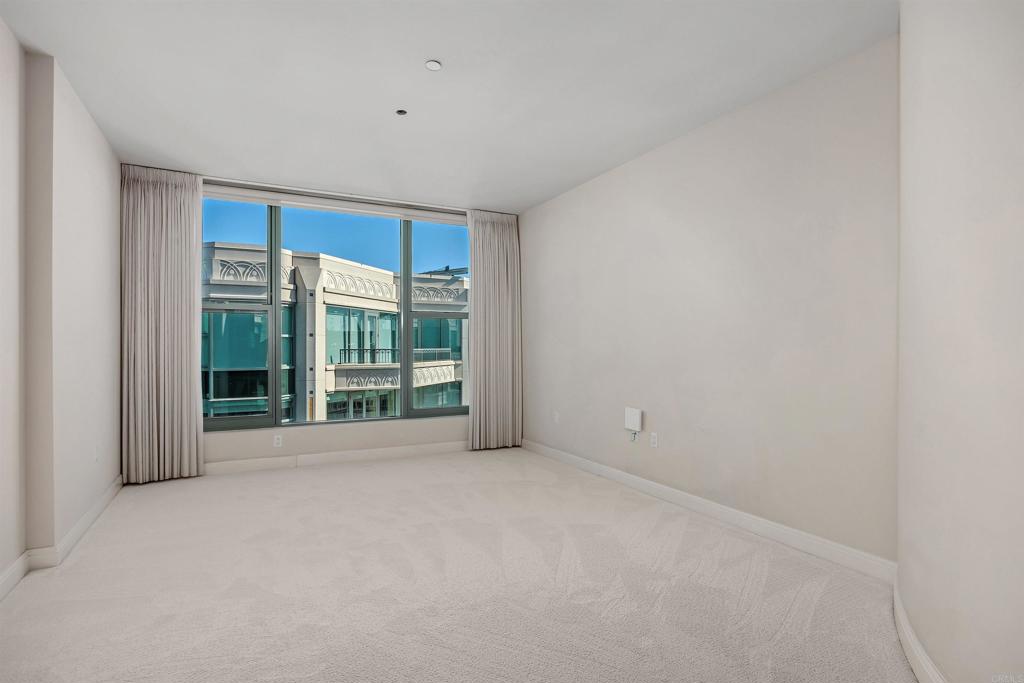 2500 6th Avenue Penthouse 3 Property Photo 39