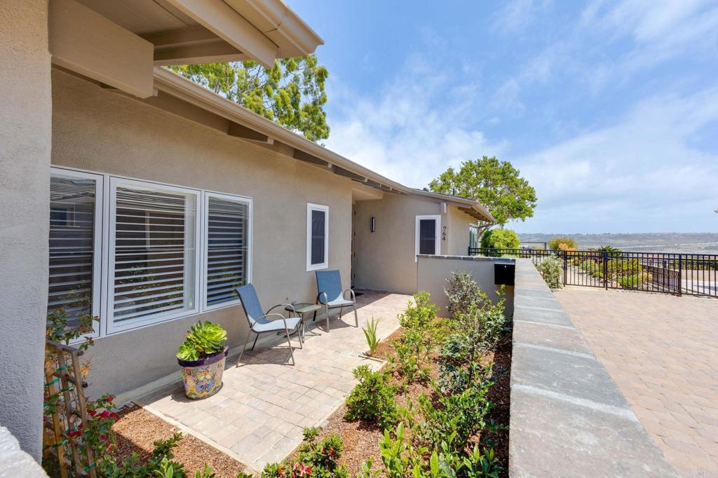 764 E Solana Circle Property Photo 4