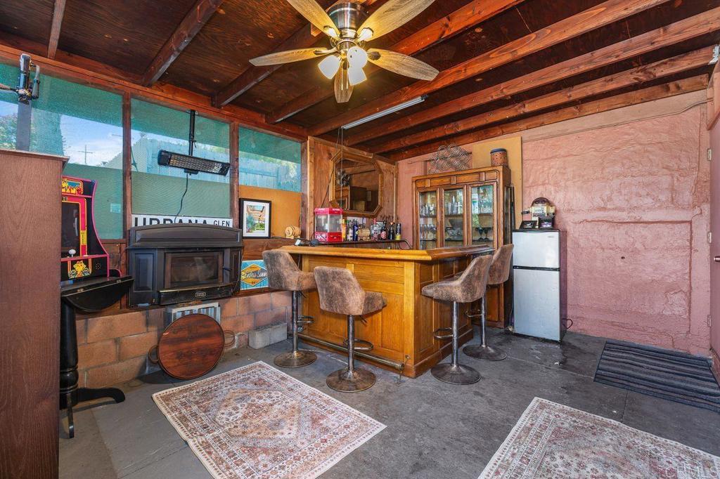 147 W 7th Avenue Property Photo 33