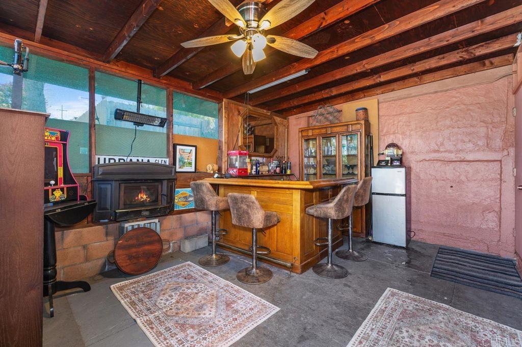 147 W 7th Avenue Property Photo 34