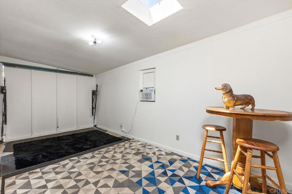 147 W 7th Avenue Property Photo 37