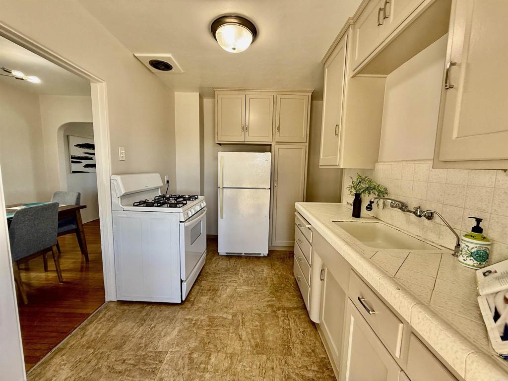 7292 West Point Avenue Property Photo 8