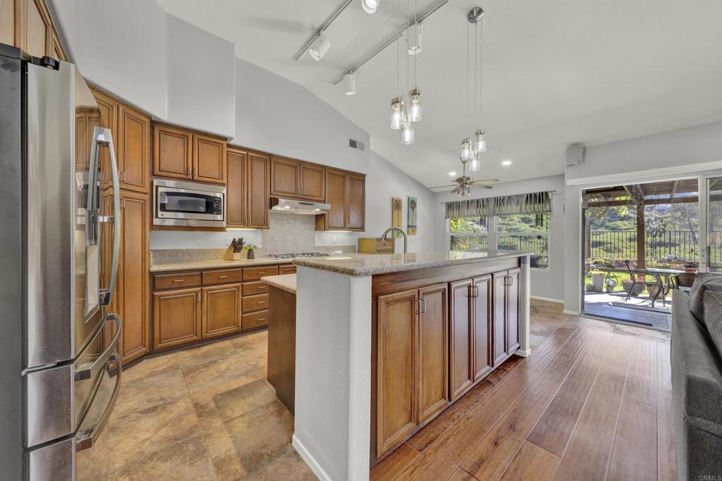 4976 Skyhawk Way Property Photo 29