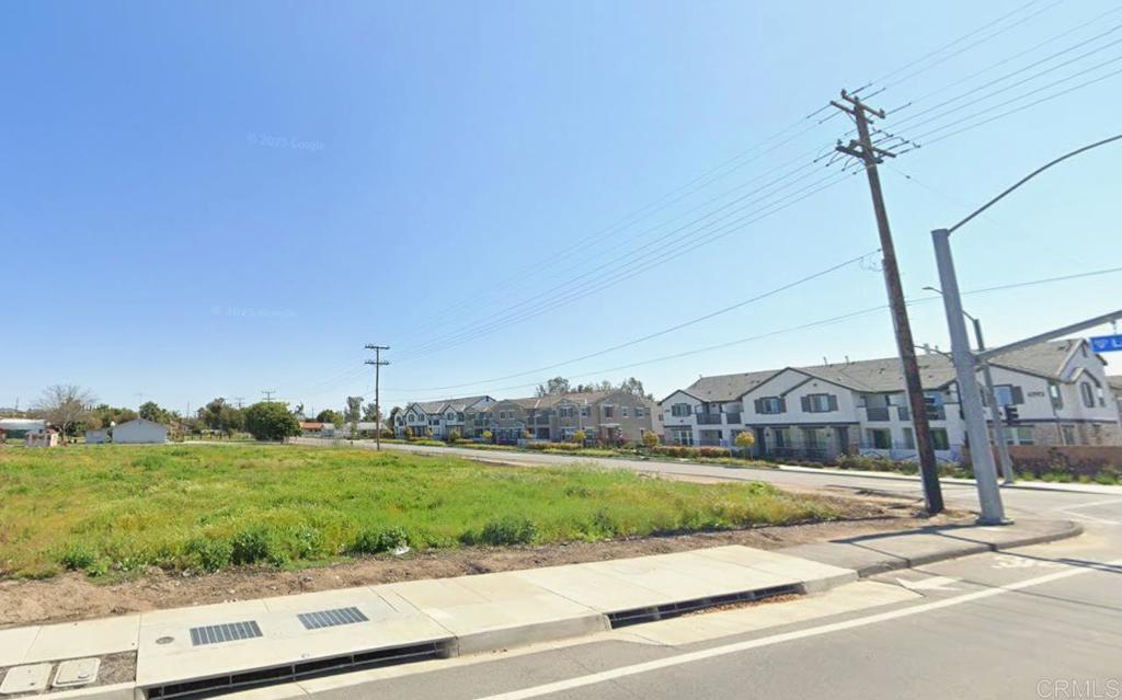 41885 Lemon Street Property Photo 4