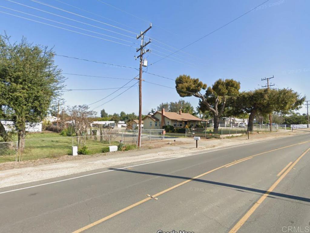 41885 Lemon Street Property Photo 5