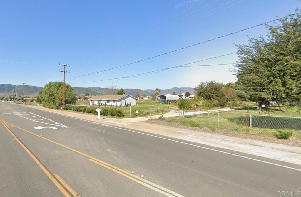 41885 Lemon Street Property Photo 6