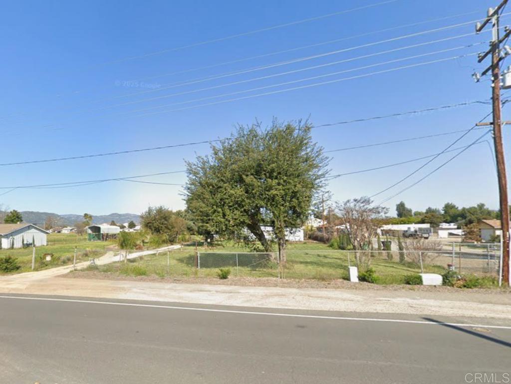 41885 Lemon Street Property Photo 8