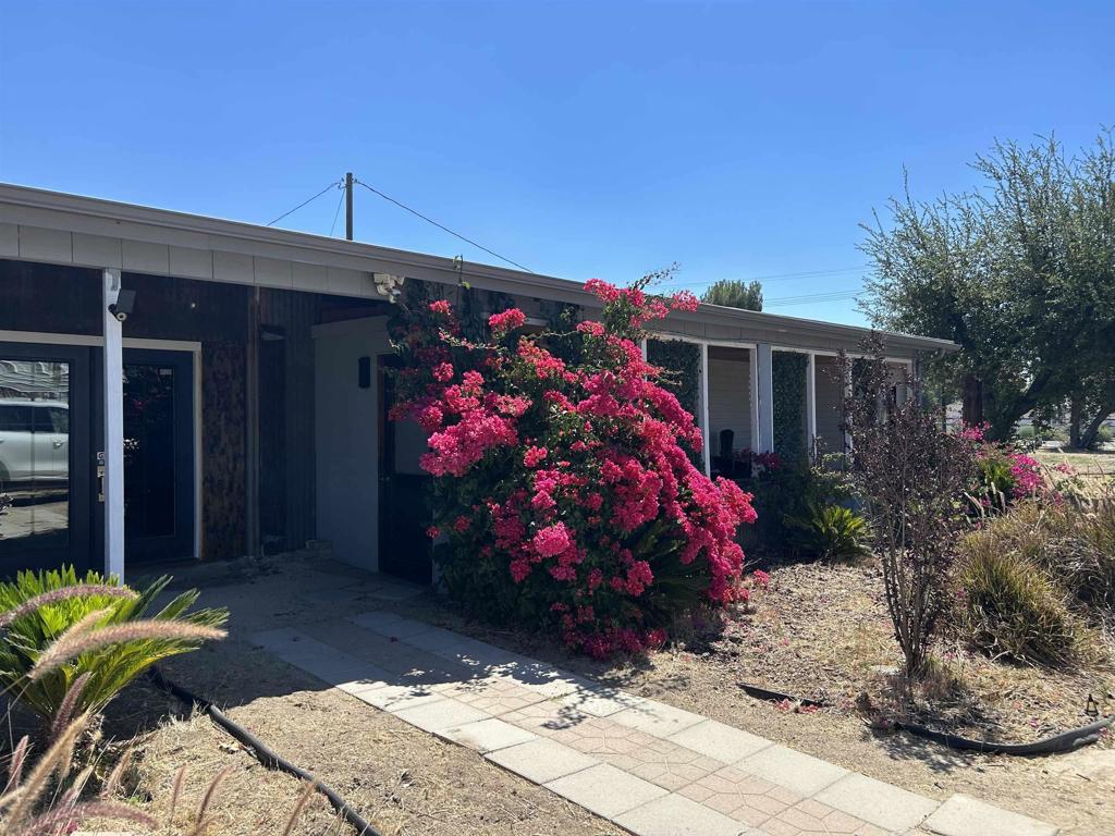 41885 Lemon Street Property Photo 10