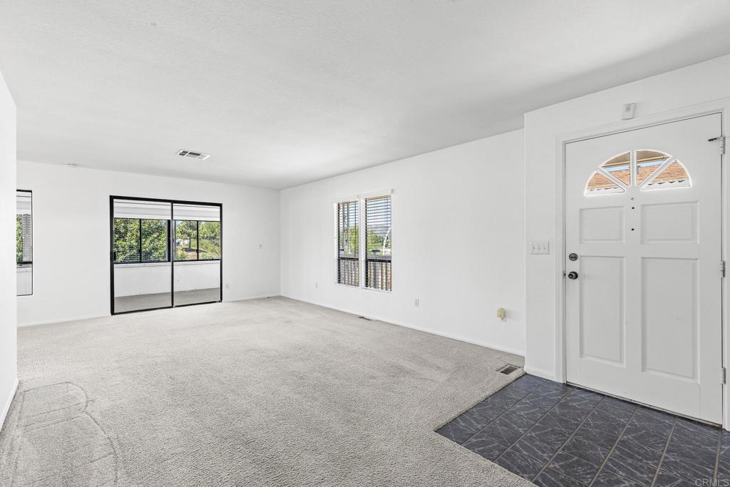 525 W El Norte Parkway 140 Property Photo 4