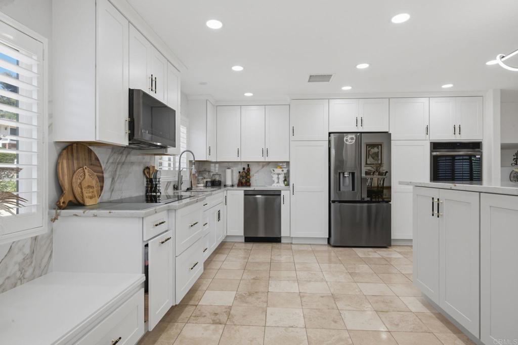 10629 Meadow Glen Way E Property Photo 13