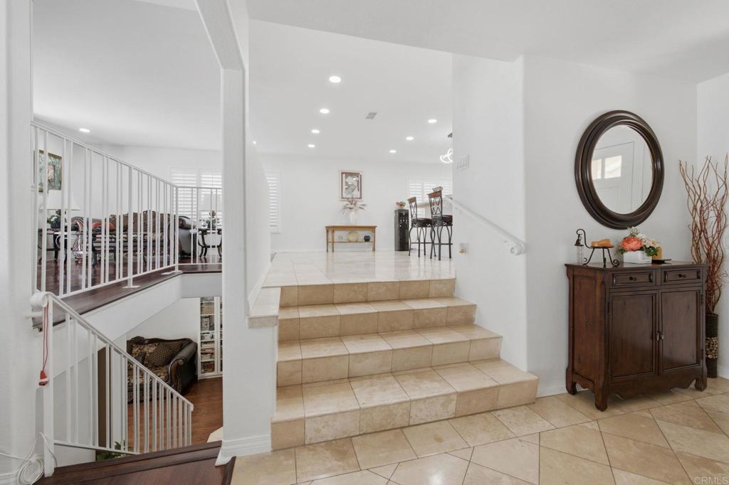 10629 Meadow Glen Way E Property Photo 16