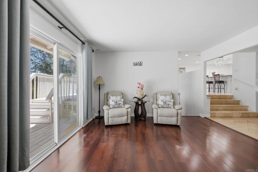 10629 Meadow Glen Way E Property Photo 20
