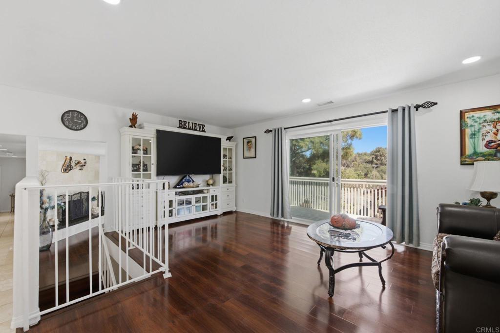 10629 Meadow Glen Way E Property Photo 23