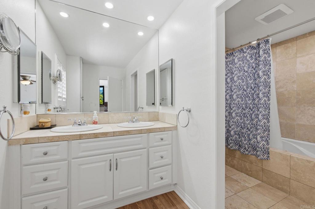 10629 Meadow Glen Way E Property Photo 34