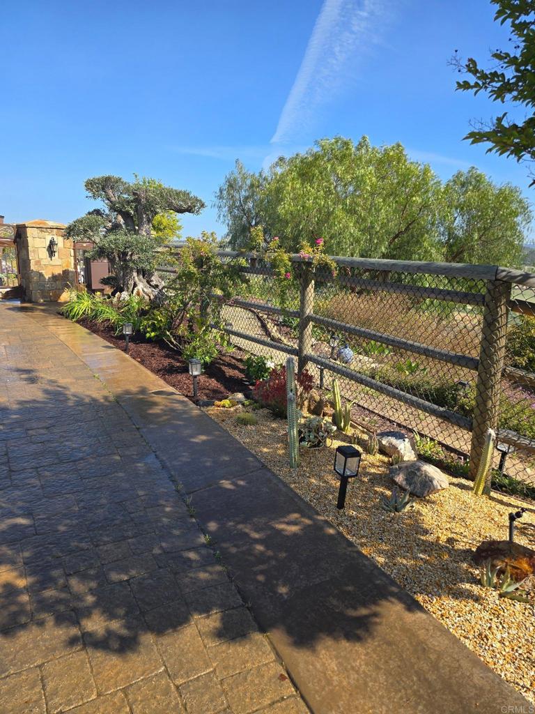 3752 Monserate Place Property Photo 3
