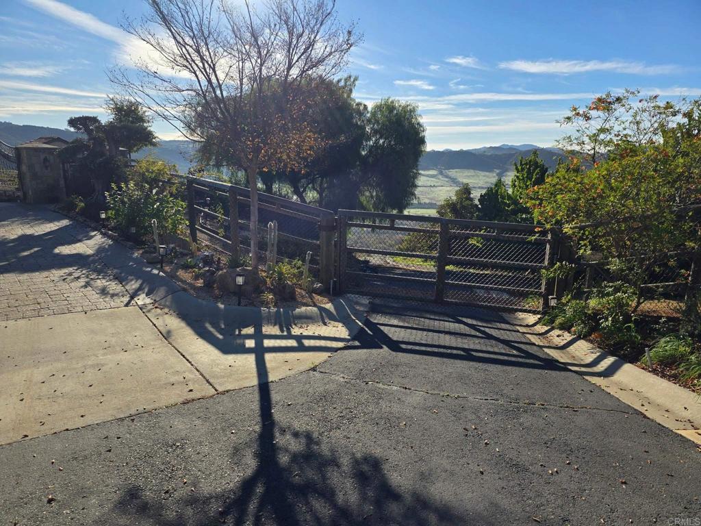 3752 Monserate Place Property Photo 8