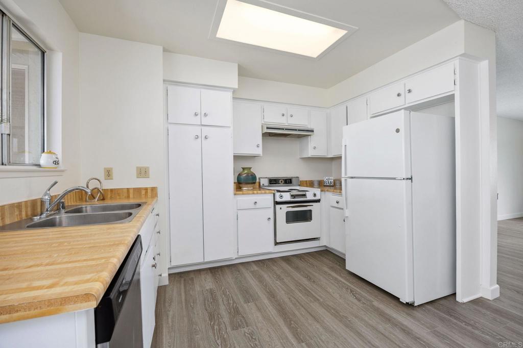 3544 Boussock Lane Property Photo 6