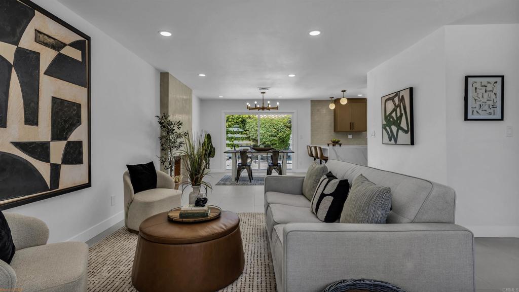 1111 S San Joaquin Drive