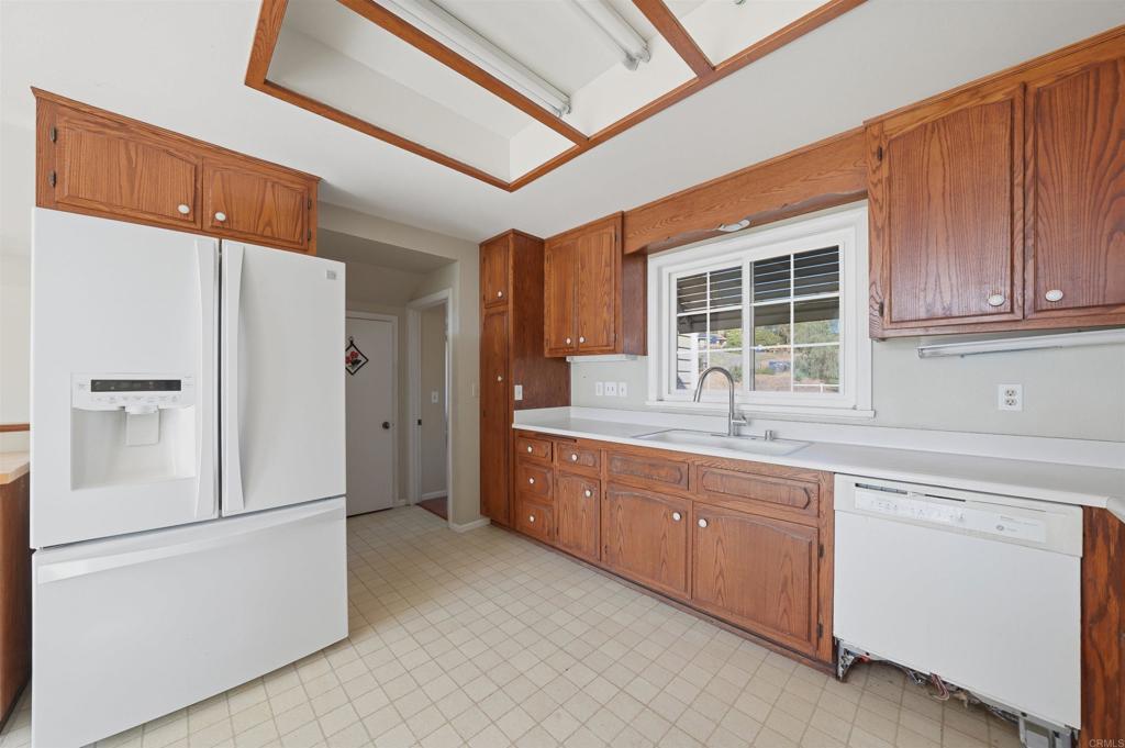 11955 Sky View Drive Property Photo 17