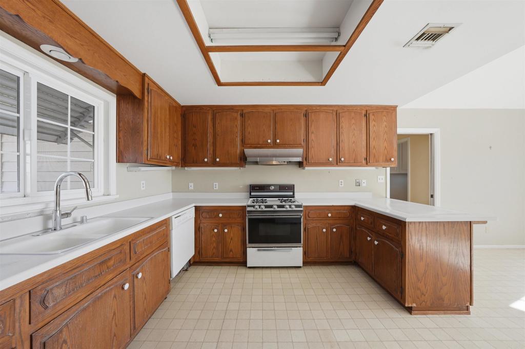 11955 Sky View Drive Property Photo 20