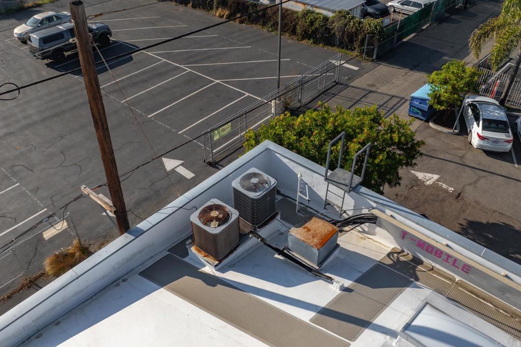 525 S Coast Hwy 101 Property Photo 17