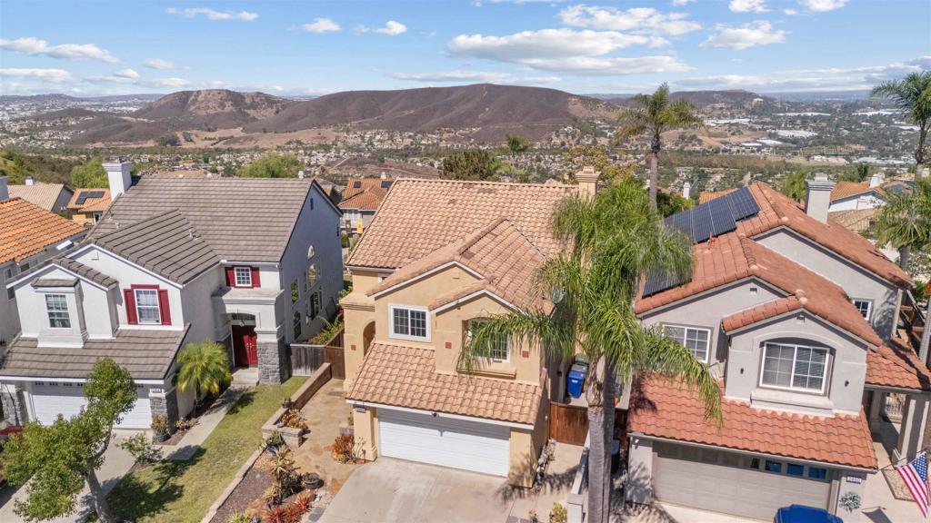 2462 Bear Rock Gln Property Photo 3