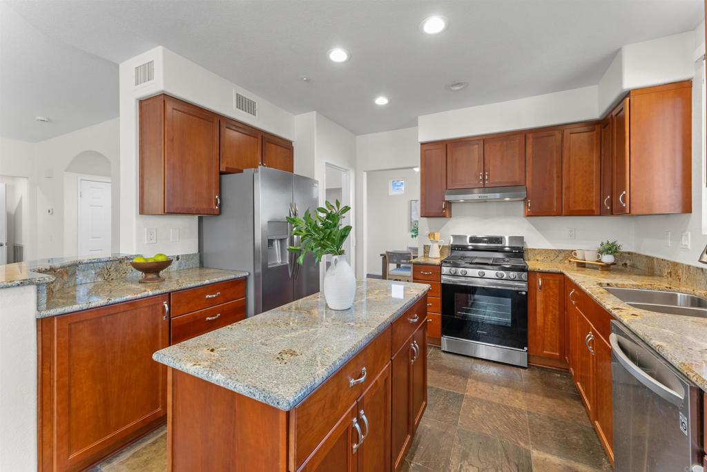 2462 Bear Rock Gln Property Photo 11