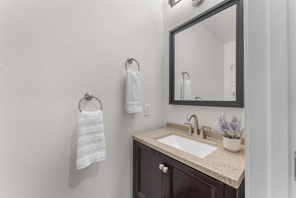 2462 Bear Rock Gln Property Photo 16