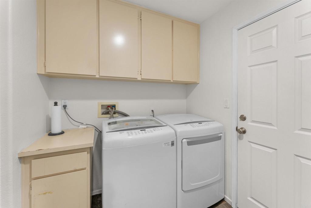 2462 Bear Rock Gln Property Photo 17