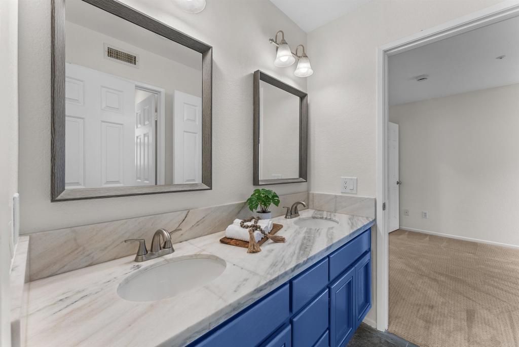 2462 Bear Rock Gln Property Photo 32
