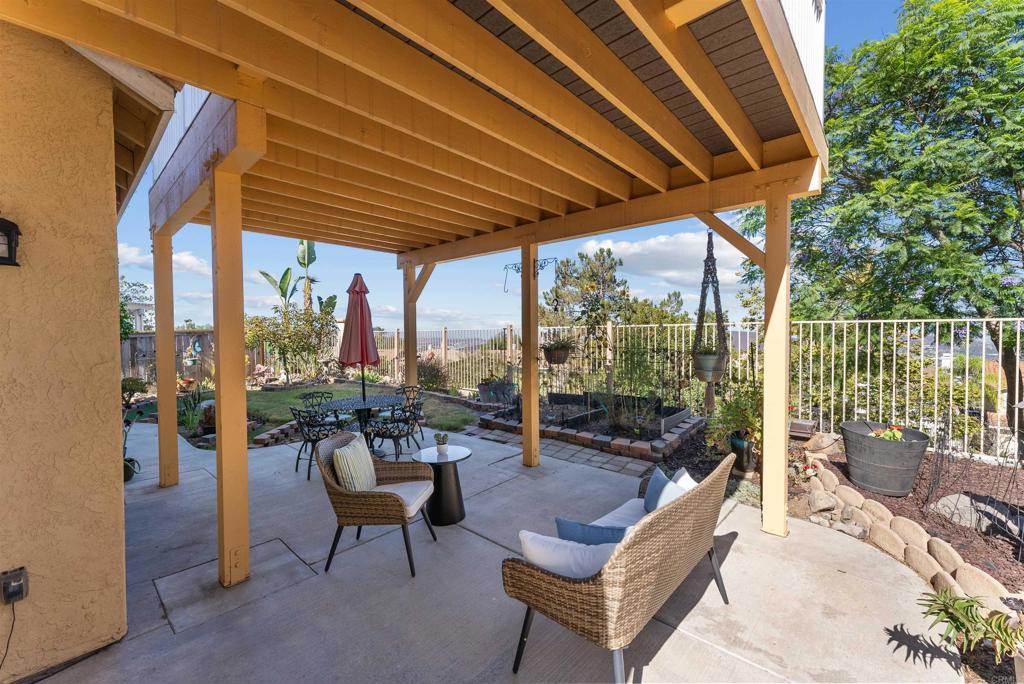 2462 Bear Rock Gln Property Photo 38
