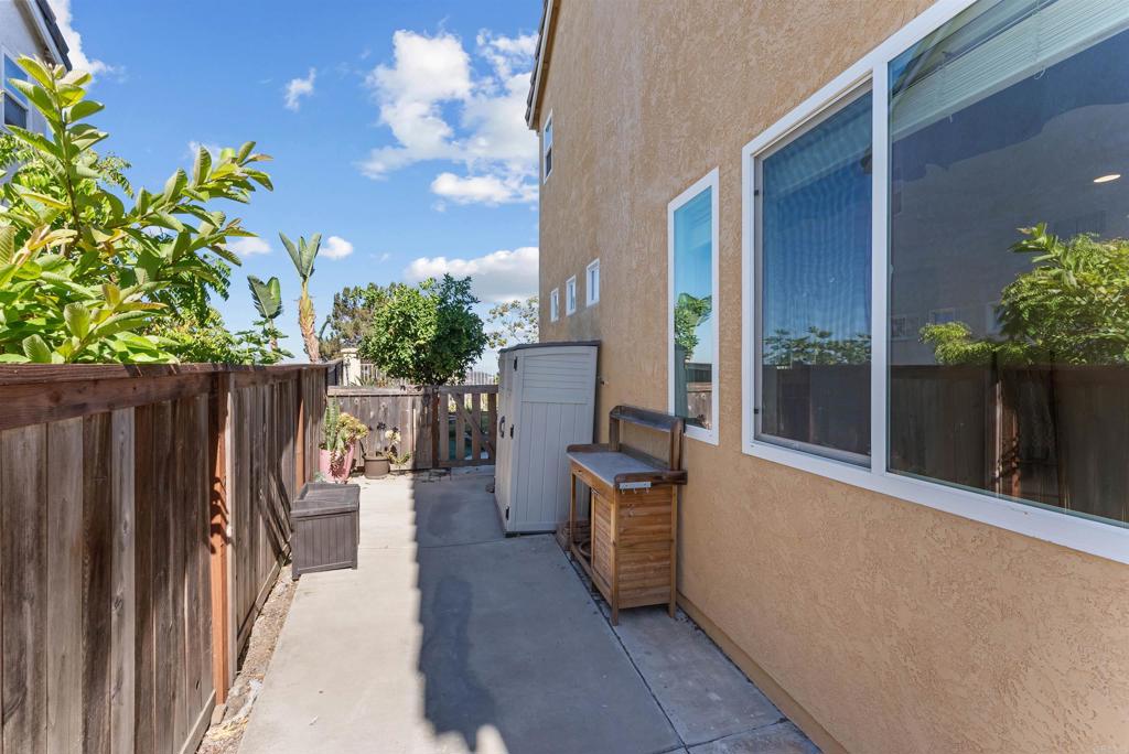 2462 Bear Rock Gln Property Photo 40