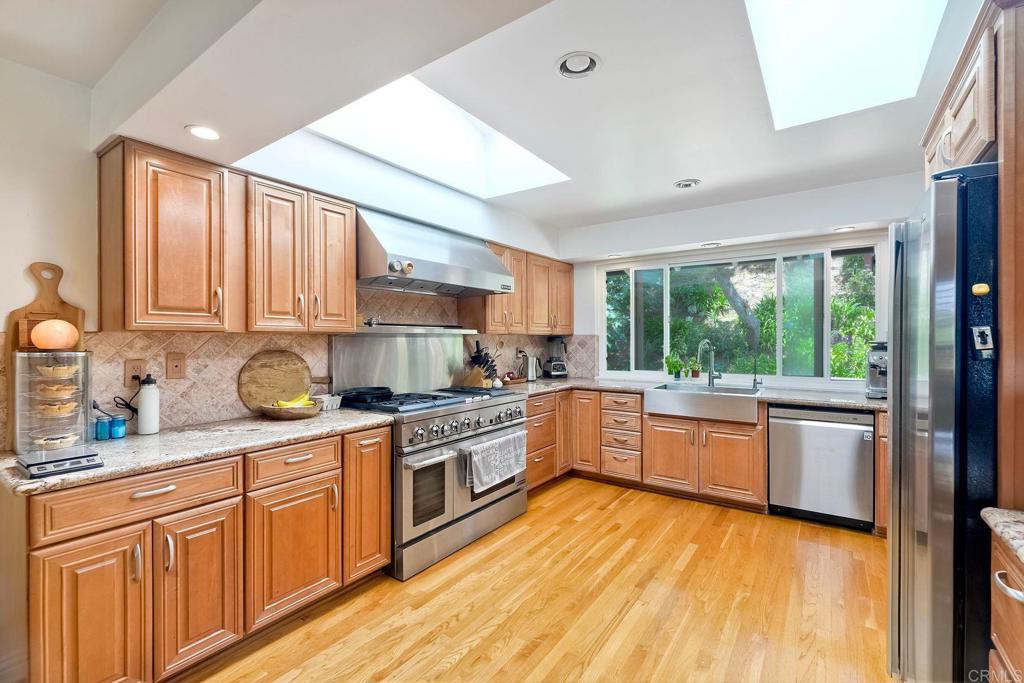 3480 Charter Oak Road Property Photo 10