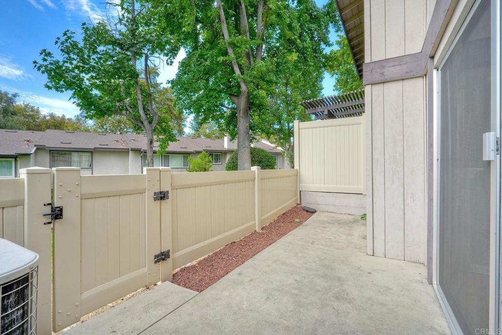 17346 Ruette Abeto Property Photo 9