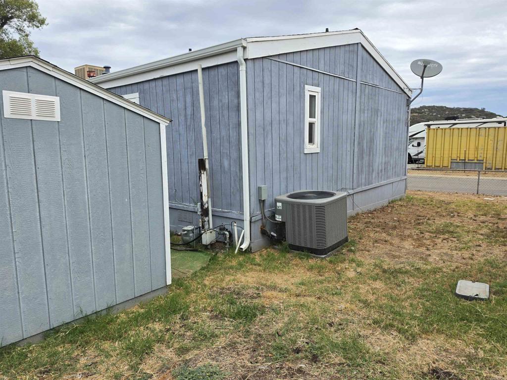 27024 N Lake Wohlford Rd Spc 14 Lot 14 Property Photo 4