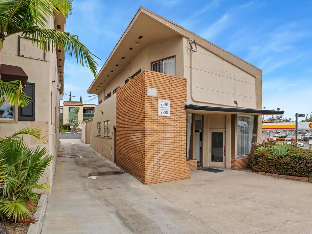7940 La Mesa Boulevard Property Photo 11