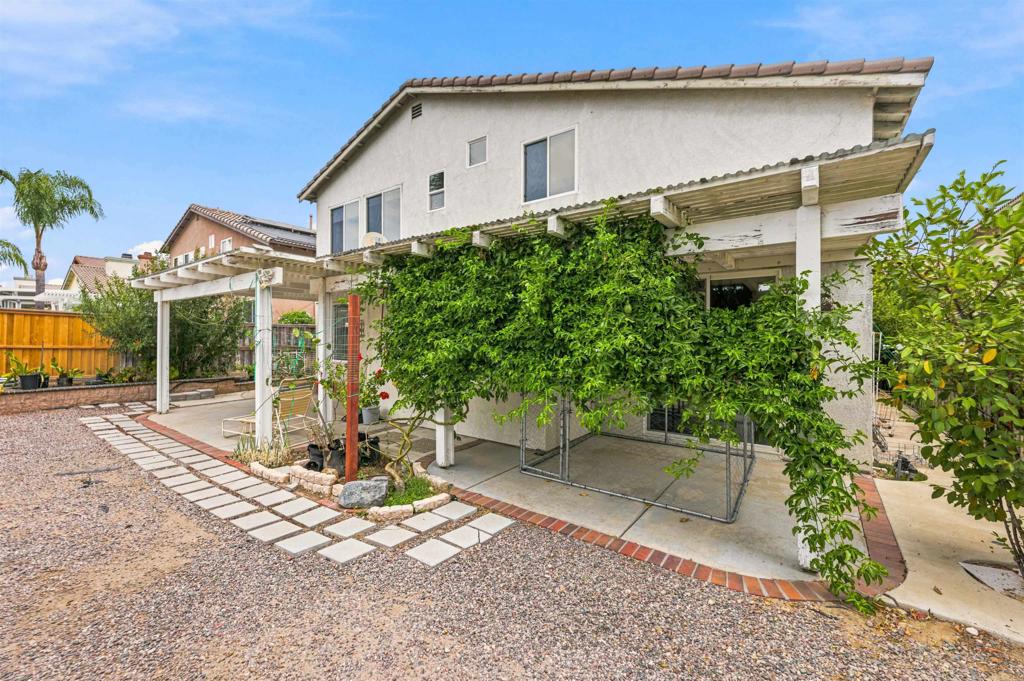 46145 Via La Colorada Property Photo 5