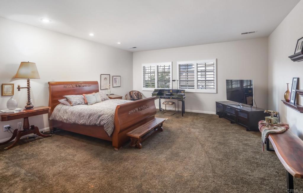 7487 Via De Fortuna Property Photo 12