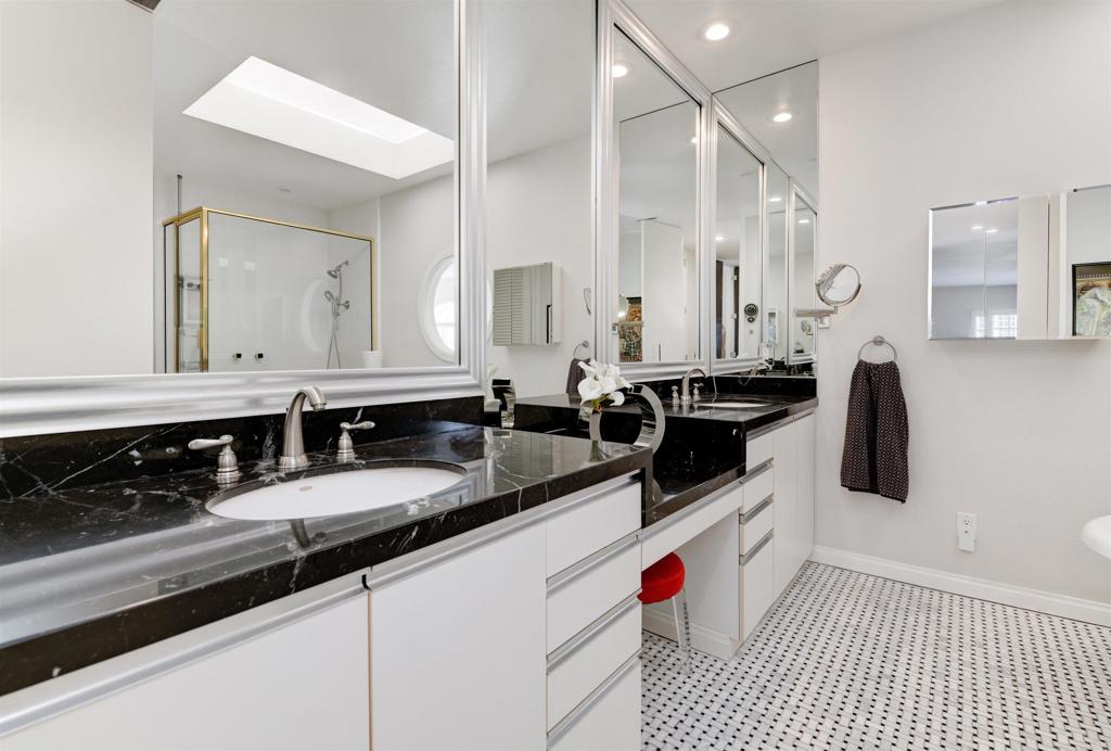 7487 Via De Fortuna Property Photo 15