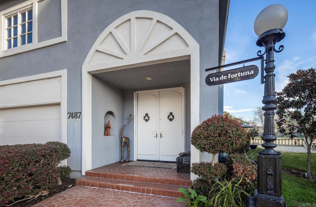 7487 Via De Fortuna Property Photo 25