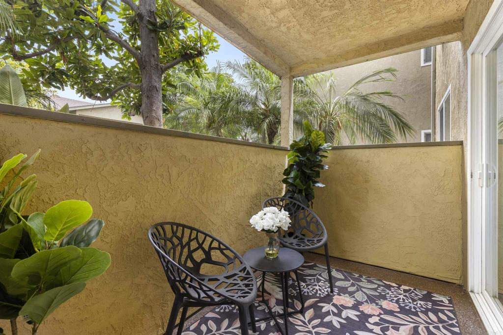 156 Avenida Descanso C Property Photo 8