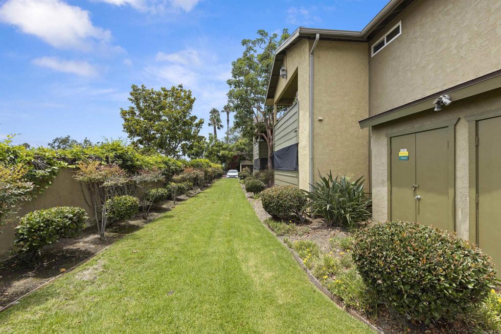 156 Avenida Descanso C Property Photo 29