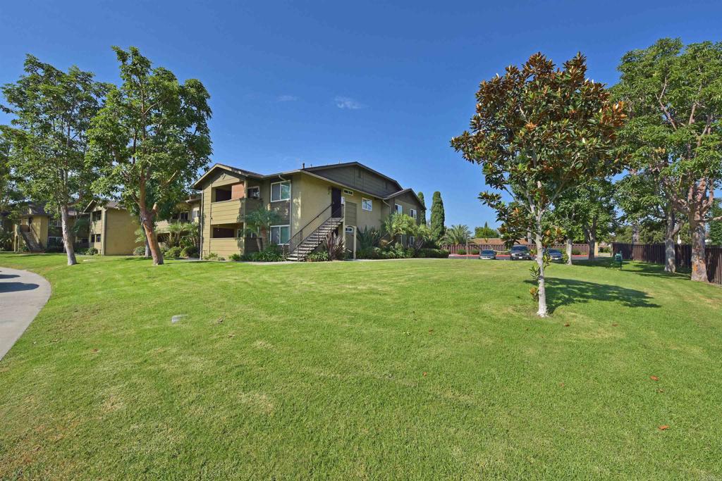 156 Avenida Descanso C Property Photo 31