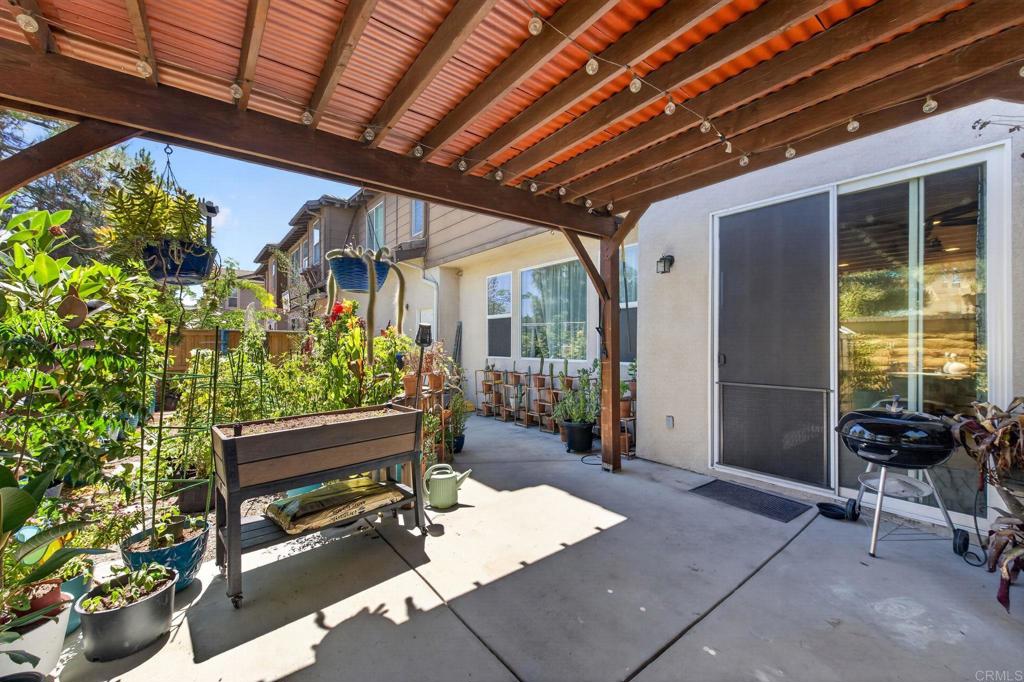 41524 Blue Canyon Avenue 3 Property Photo 1