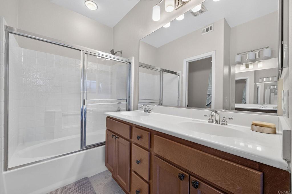 41524 Blue Canyon Avenue 3 Property Photo 6