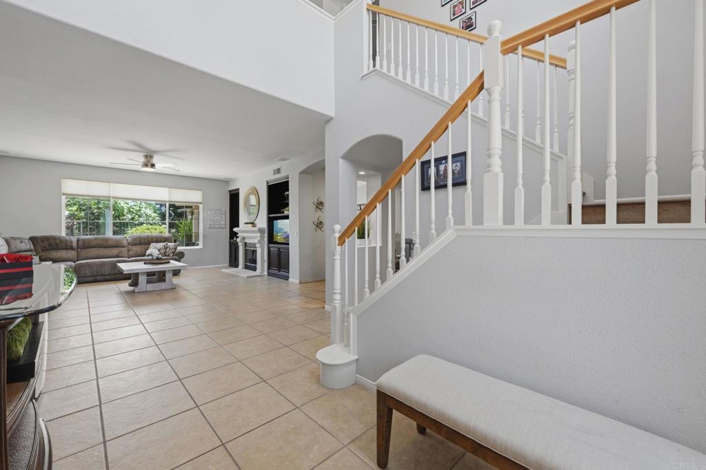 41645 Cypress Point Way Property Photo 6