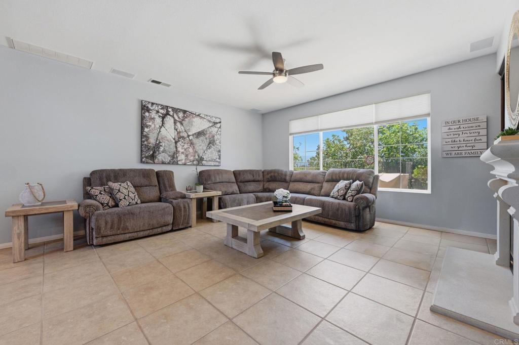 41645 Cypress Point Way Property Photo 8
