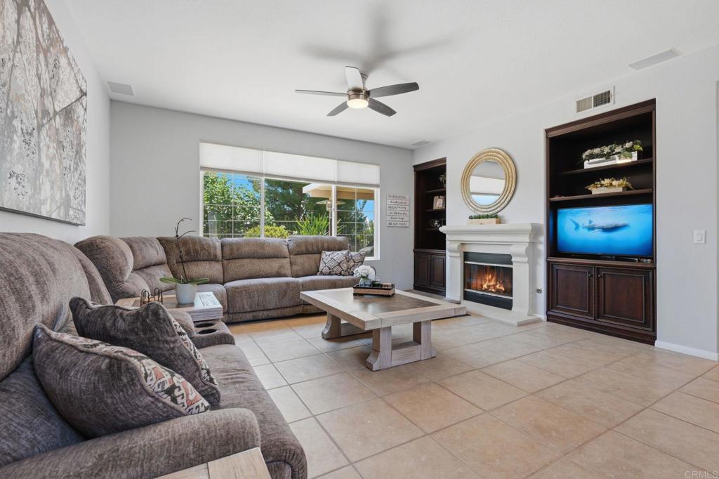 41645 Cypress Point Way Property Photo 9