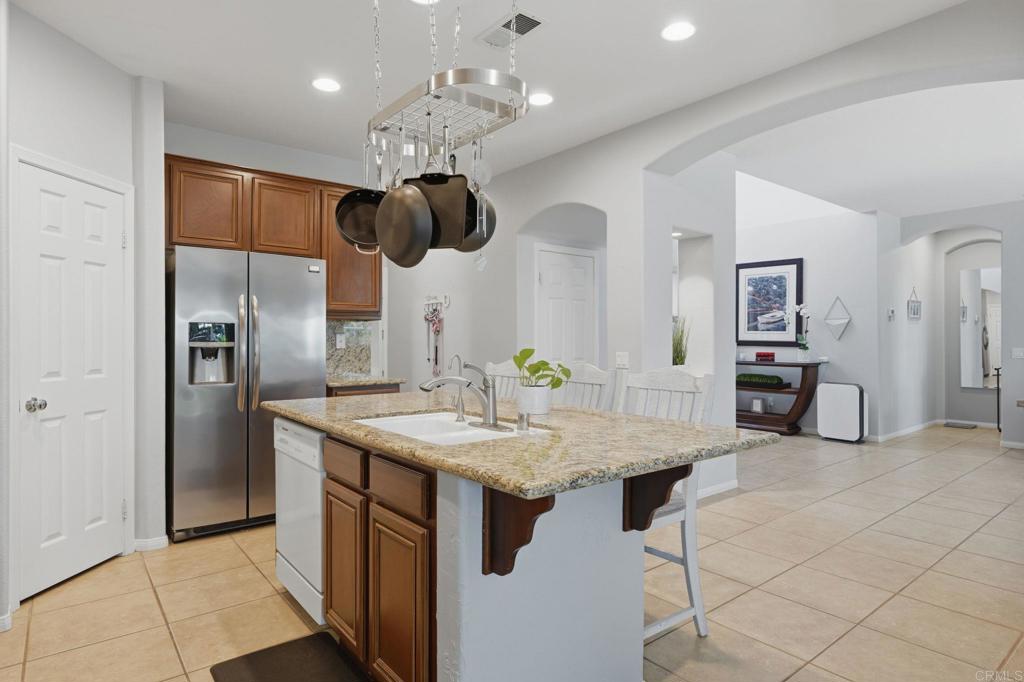 41645 Cypress Point Way Property Photo 14